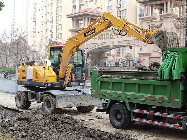 轮式挖掘机 轮式挖掘机