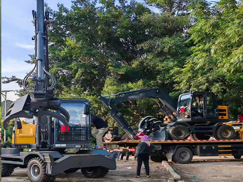 宝鼎抓木机的多面才能展示