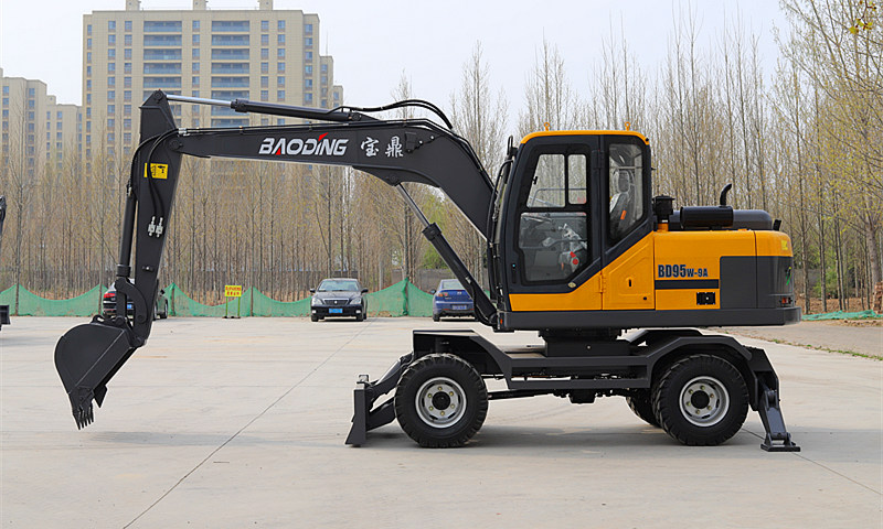 宝鼎小轮式挖掘机