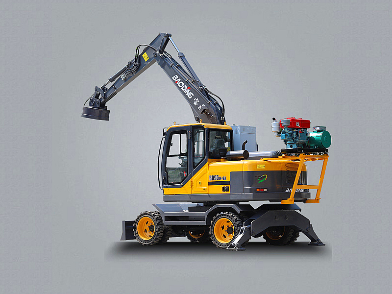 油电两用轮式抓铁机带电吸盘 宝鼎轮式抓钢机吸铁机