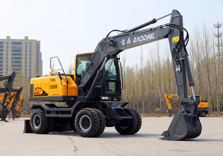 宝鼎轮式挖掘机抓木机