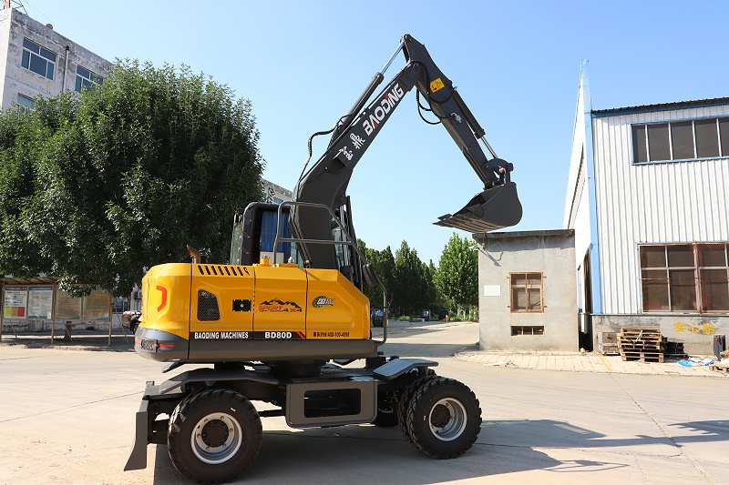 宝鼎80D挖掘机