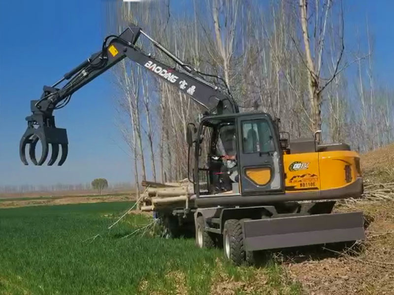 宝鼎110抓木机