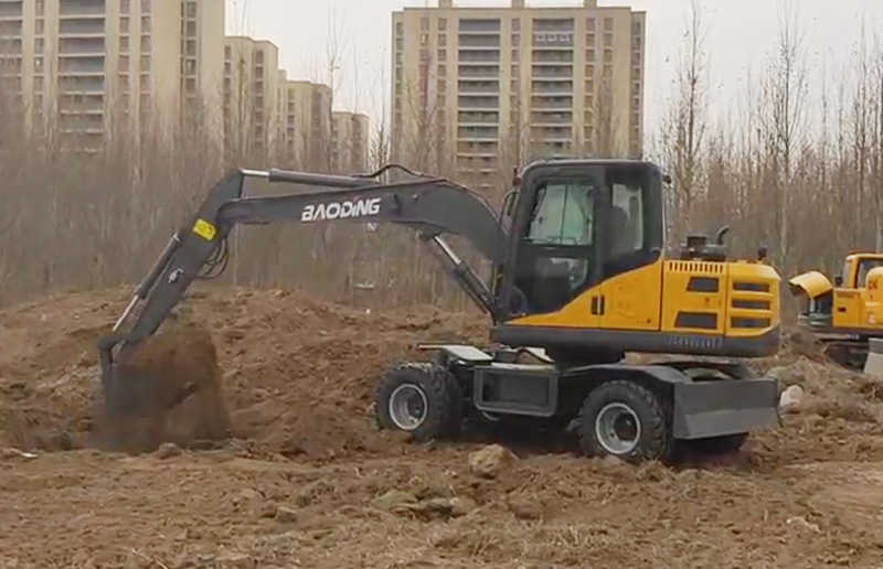 宝鼎BD80F挖掘机