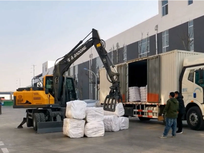 宝鼎抓包机让纺织与服饰行业抓取更安全高效