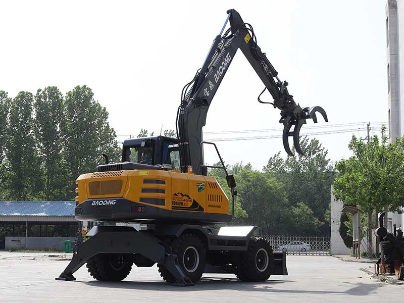 宝鼎95-9GS轮式抓木机,稳定和可靠