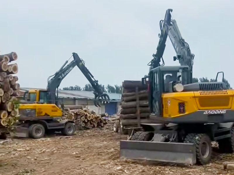 宝鼎95E抓木机灵活装卸不费油