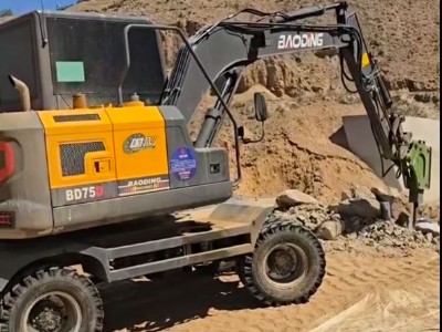 省油王者：宝鼎BD75D轮挖+破碎锤高效组合