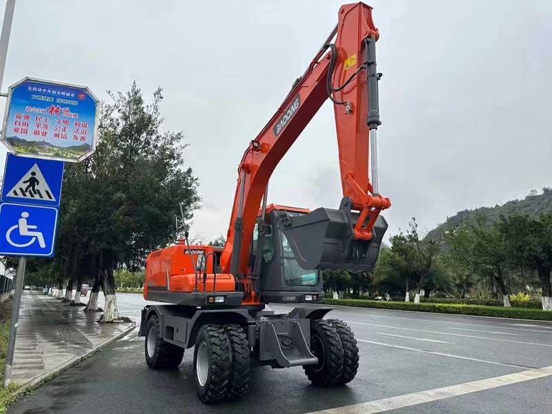 轮式挖掘机