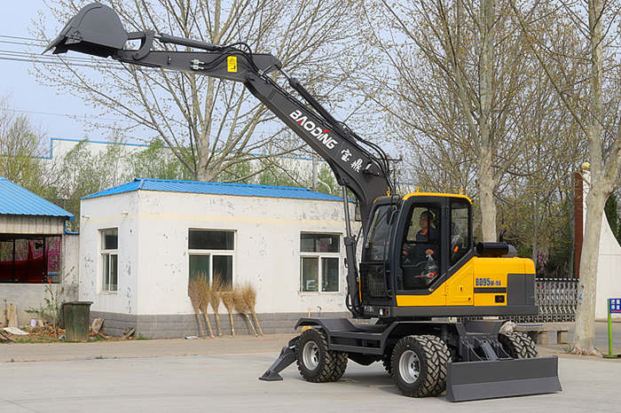 宝鼎轮式挖掘机95型号