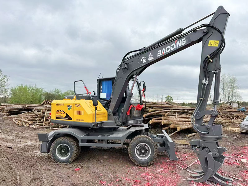 宝鼎BD100-9H轮式抓木机