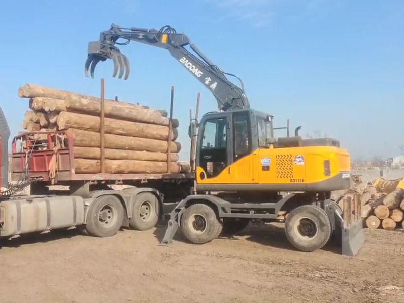 宝鼎110轮式抓木机性能特点