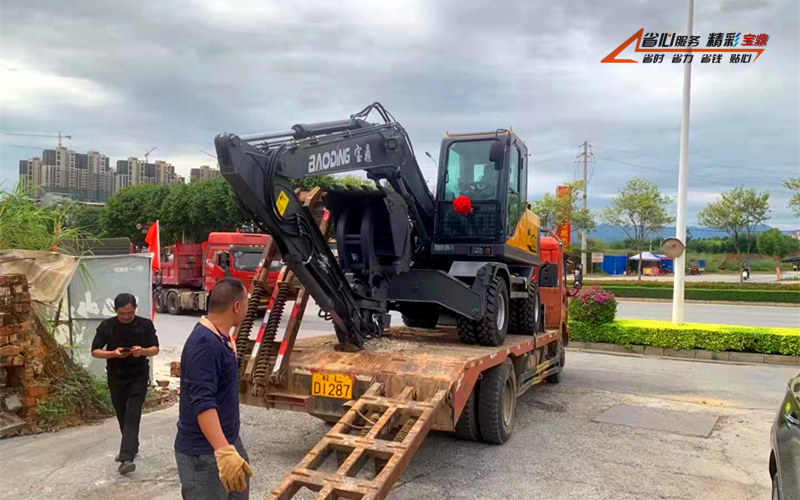 百色吴老板抓木机