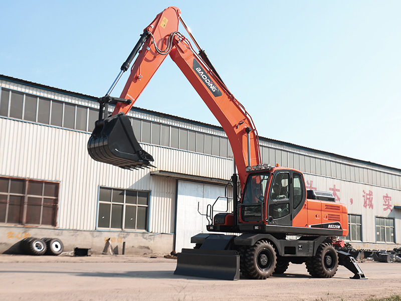 宝鼎22轮式5挖掘机