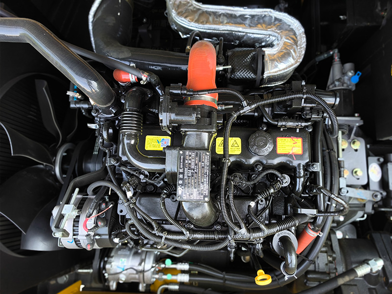 宝鼎110H抓木机发动机